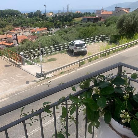 Il Fiore Bianco Bed and Breakfast Capo dʼOrlando Exterior foto