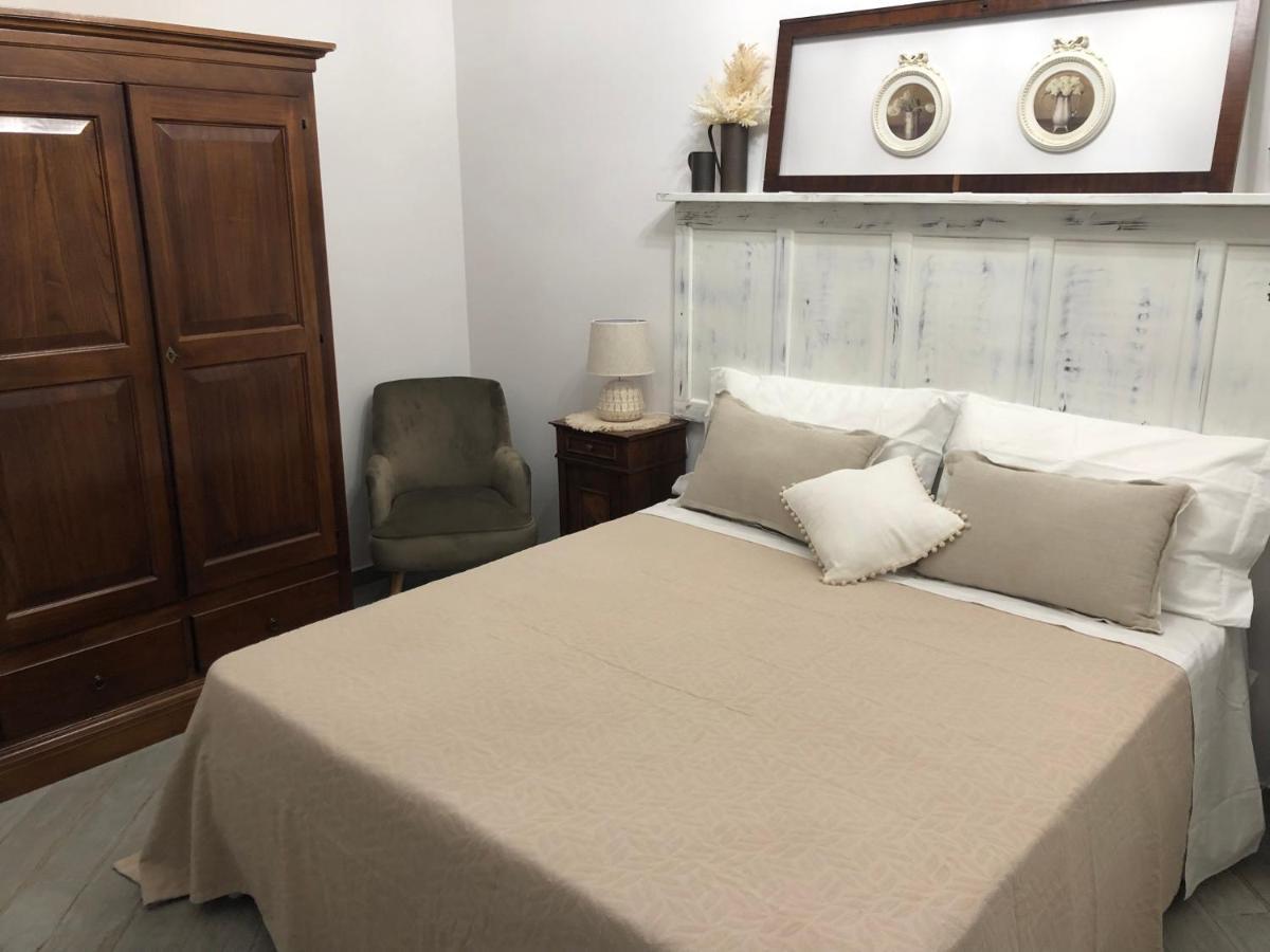 Il Fiore Bianco Bed and Breakfast Capo dʼOrlando Exterior foto