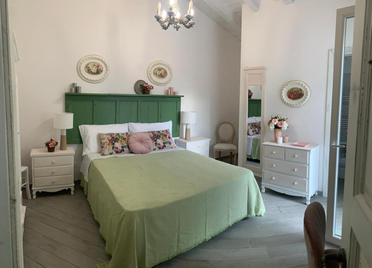 Il Fiore Bianco Bed and Breakfast Capo dʼOrlando Exterior foto